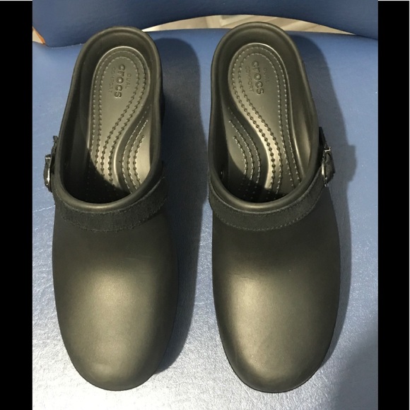 Crocs women’s dual comfort black Sarah clogs - Picture 3 of 16